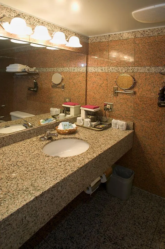 Hotel Red Lion Inn And Suites Victoria