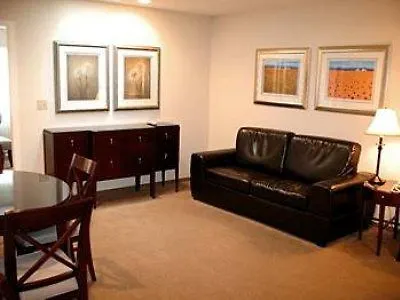 Red Lion Inn And Suites Victoria Hotel Saanich