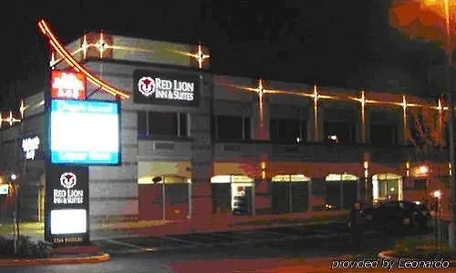 Red Lion Inn And Suites Victoria Canada