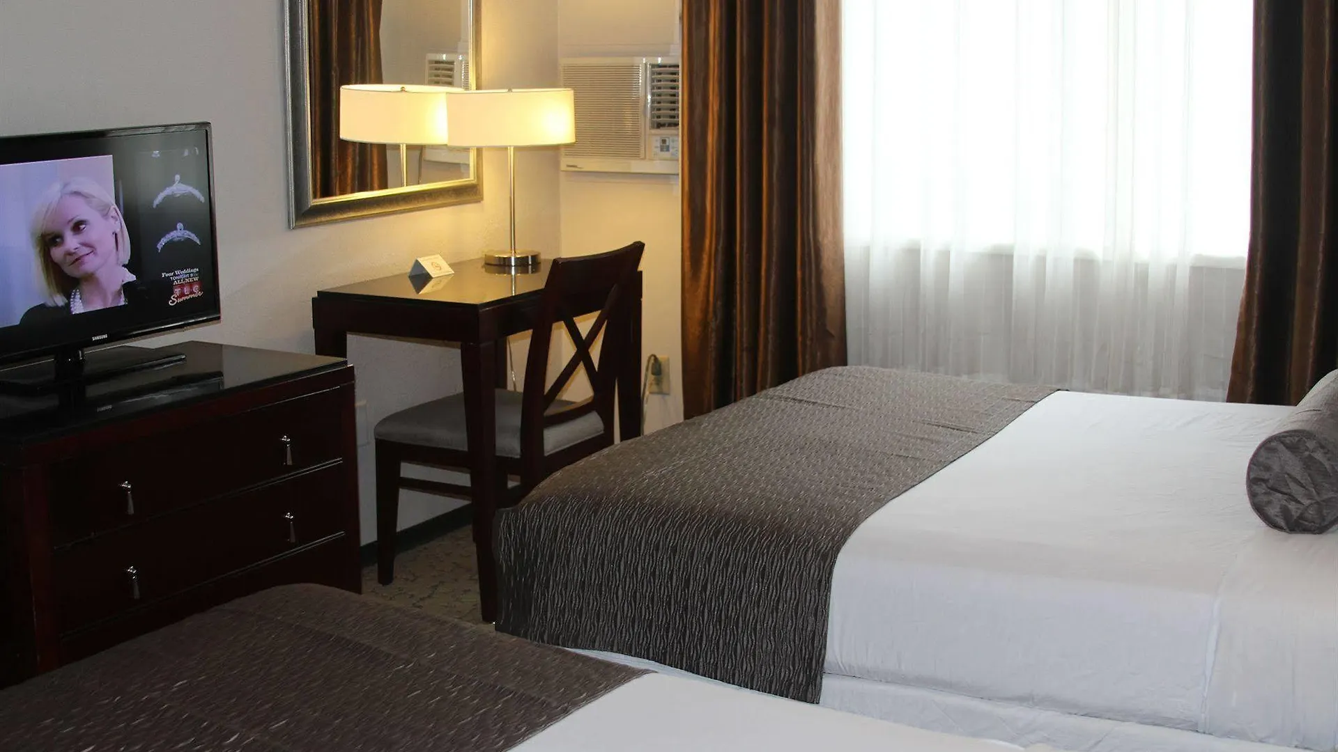 Hotel Red Lion Inn And Suites Victoria