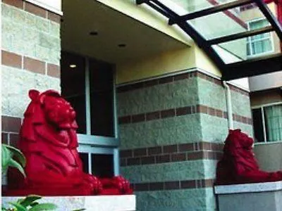 Red Lion Inn And Suites Victoria Hotel Saanich